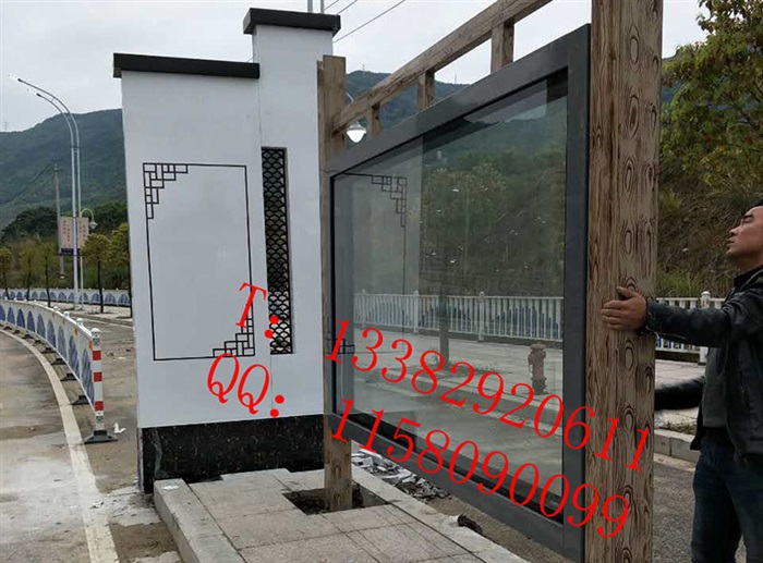福建又一批公交站臺在現(xiàn)場安裝